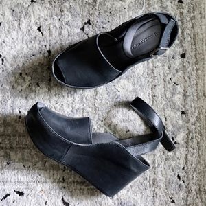 Chocolat Blu - Whisper Wedges (7)